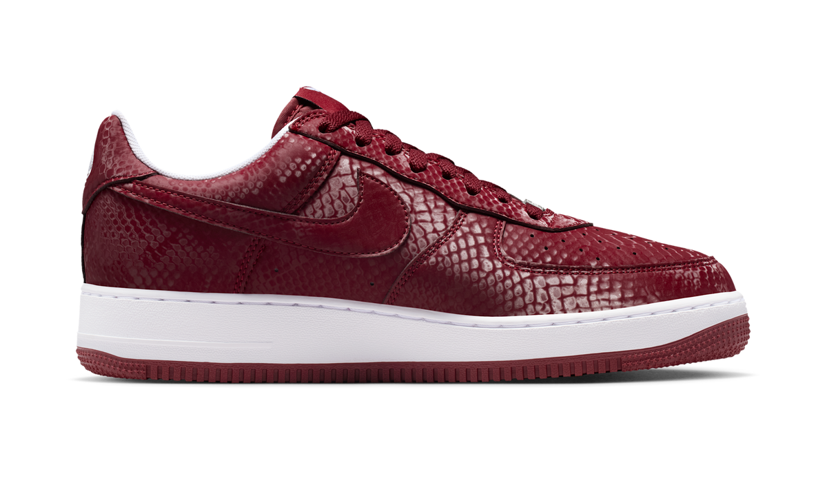 Overkicks - Nike Air Force 1 Low Kobe Bryant Forever Lower Merion Away (IB0018-600) - detalle suela