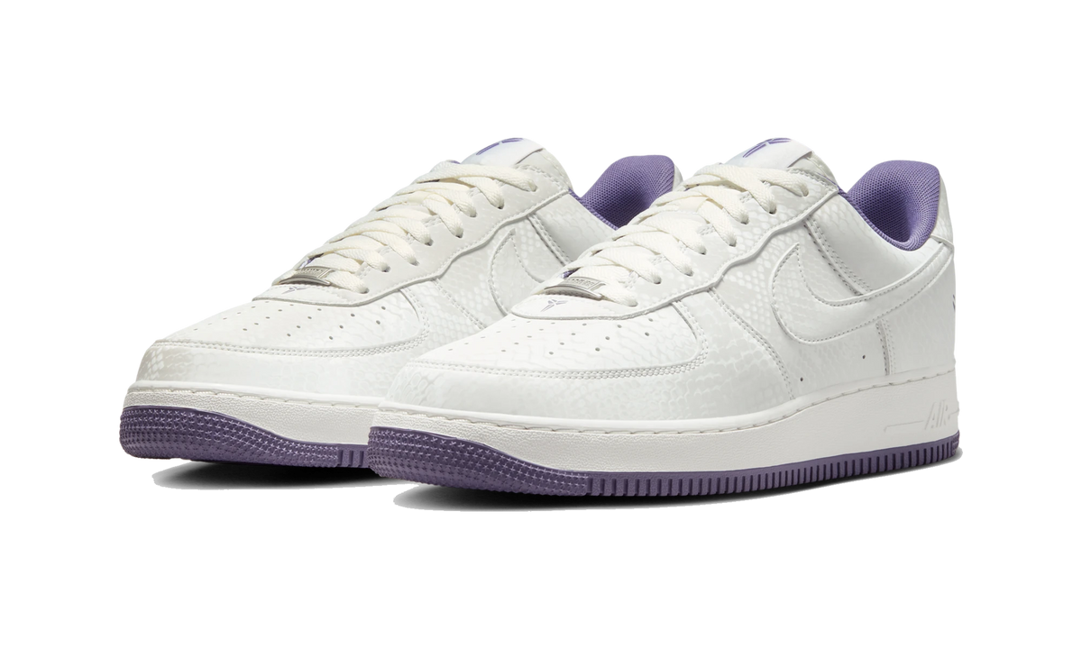 Overkicks - Nike Air Force 1 Low Kobe Bryant Forever Summit White Daybreak (IB0018-102) - vista trasera