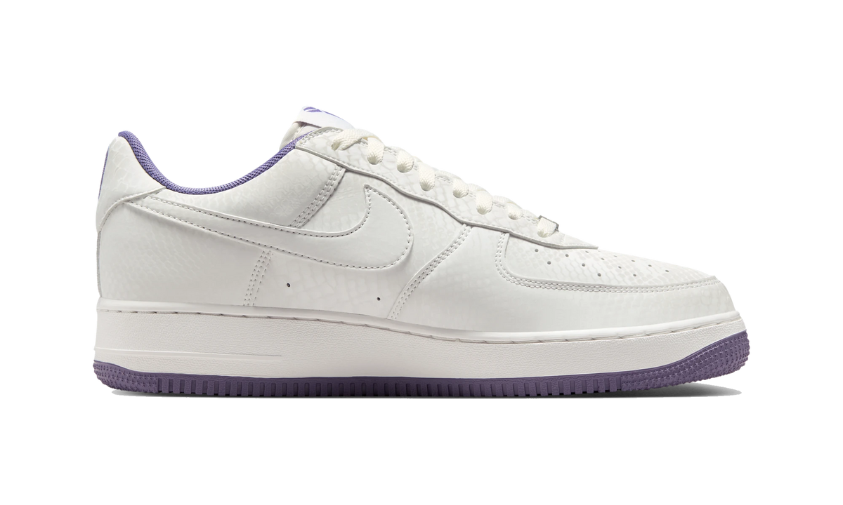 Overkicks - Nike Air Force 1 Low Kobe Bryant Forever Summit White Daybreak (IB0018-102) - detalle suela