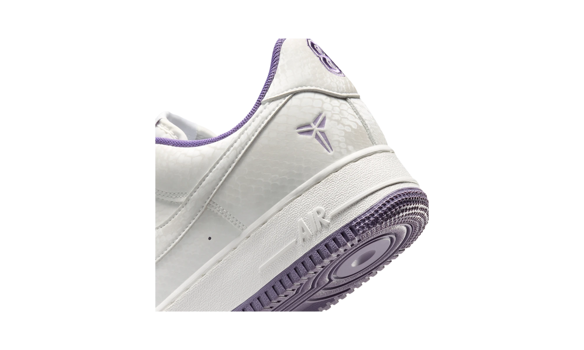 Overkicks - Nike Air Force 1 Low Kobe Bryant Forever Summit White Daybreak (IB0018-102) - detalle