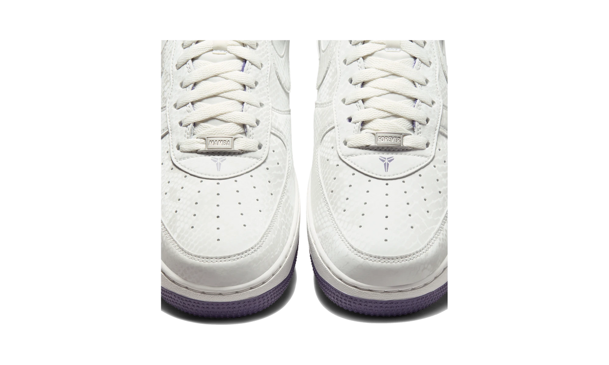 Overkicks - Nike Air Force 1 Low Kobe Bryant Forever Summit White Daybreak (IB0018-102) - detalle