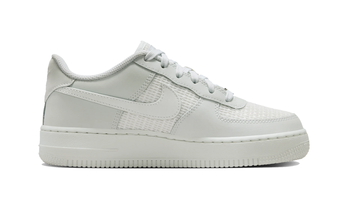 Overkicks - Nike Air Force 1 Low LV8 2 Off White Summit White (IO9736-100) - detalle suela