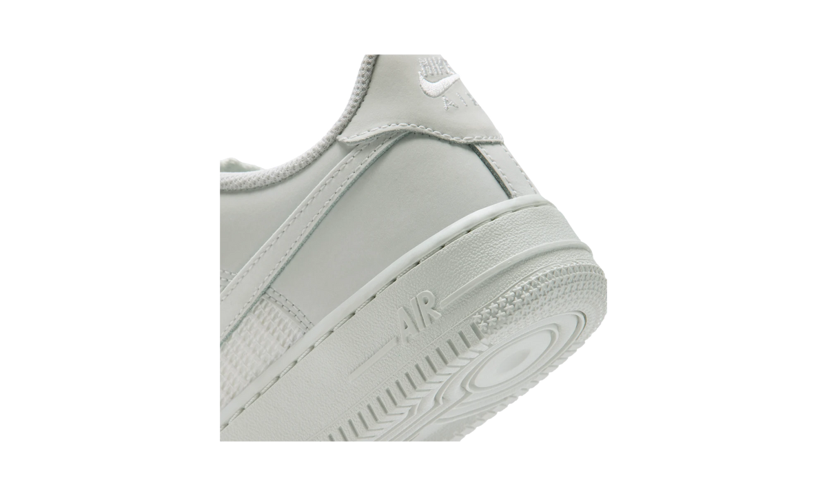Overkicks - Nike Air Force 1 Low LV8 2 Off White Summit White (IO9736-100) - detalle