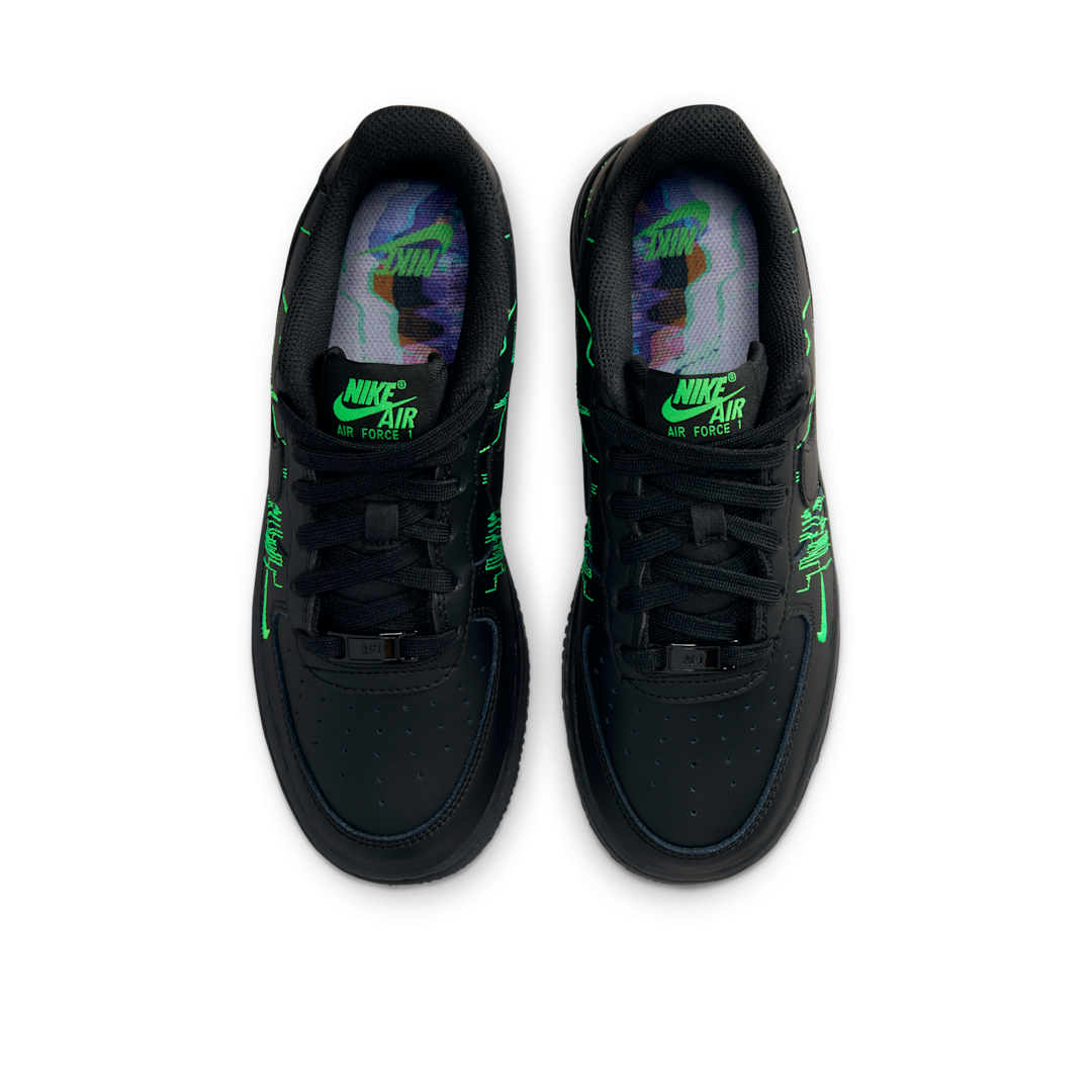 Overkicks - Nike Air Force 1 Low LV8 4 Matrix (HV4763-001) - par completo