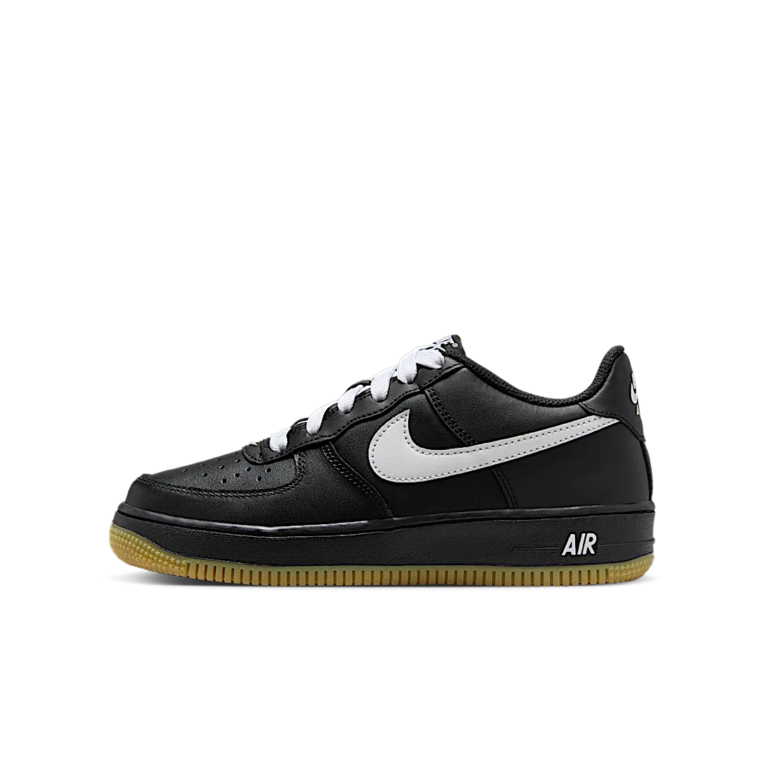 Overkicks - Nike Air Force 1 Low LV8 Black Gum Light Brown White (GS) (IB8845-001) - vista lateral