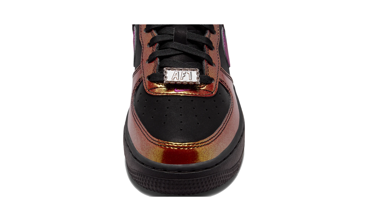 Overkicks - Nike Air Force 1 Low LV8 Glam Rock Black Bold Berry (IQ2736-001) - detalle