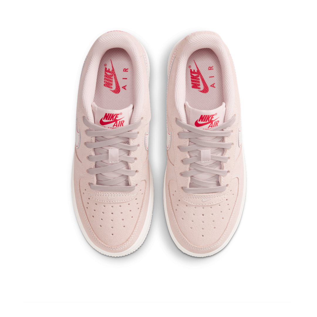 Overkicks - Nike Air Force 1 Low LV8 Silt Red University Red Sail (GS) (IB5688-600) - imagen 3