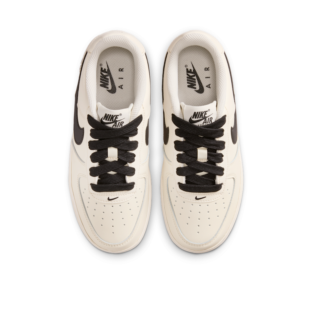 Overkicks - Nike Air Force 1 Low LV8 Soft Pearl Gum Black (HQ1911-002) - par completo