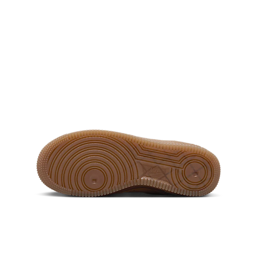 Overkicks - Nike Air Force 1 Low LV8 Wheat Gum Light Brown (GS) (HQ7476-700) - imagen 4