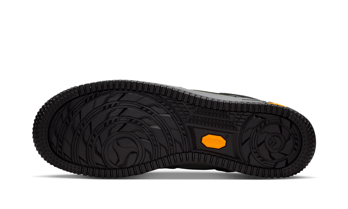 Overkicks - Nike Air Force 1 Low LX Vibram Pencil Point Black (IH1943-001) - par completo