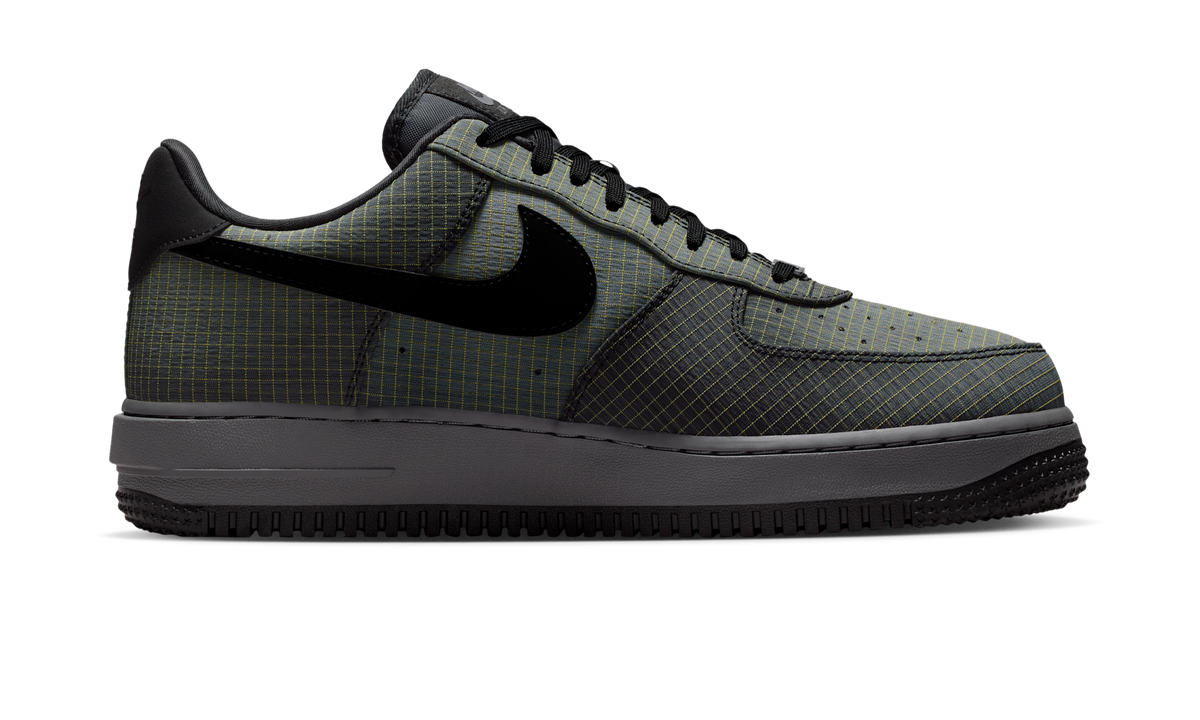Overkicks - Nike Air Force 1 Low LX Vibram Pencil Point Black (IH1943-001) - detalle suela