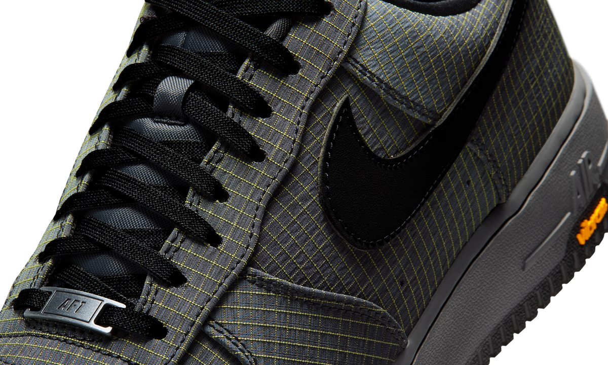 Overkicks - Nike Air Force 1 Low LX Vibram Pencil Point Black (IH1943-001) - detalle lateral interior