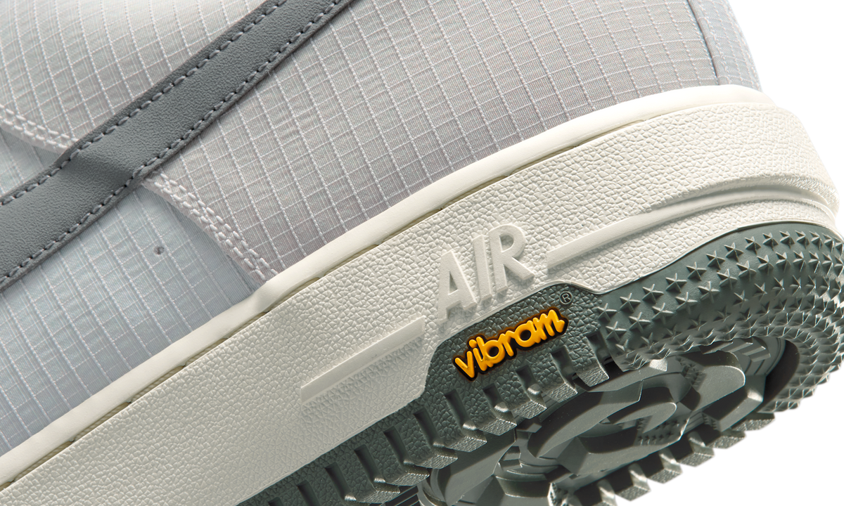 Overkicks - Nike Air Force 1 Low LX Vibram Summit White Smoke Grey (IH1943-100) - detalle