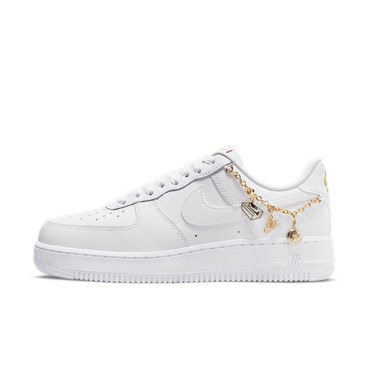 Overkicks - Nike Air Force 1 Low LX White Pendant (DD1525-100) - vista lateral