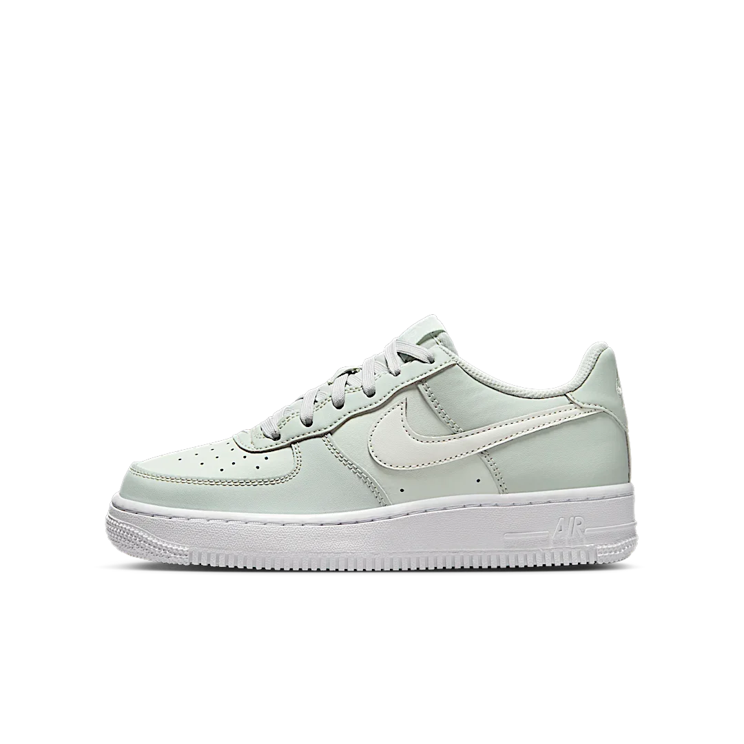 Overkicks - Nike Air Force 1 Low Light Silver Spruce Aura White Sail (GS) (FV5948-007) - vista lateral