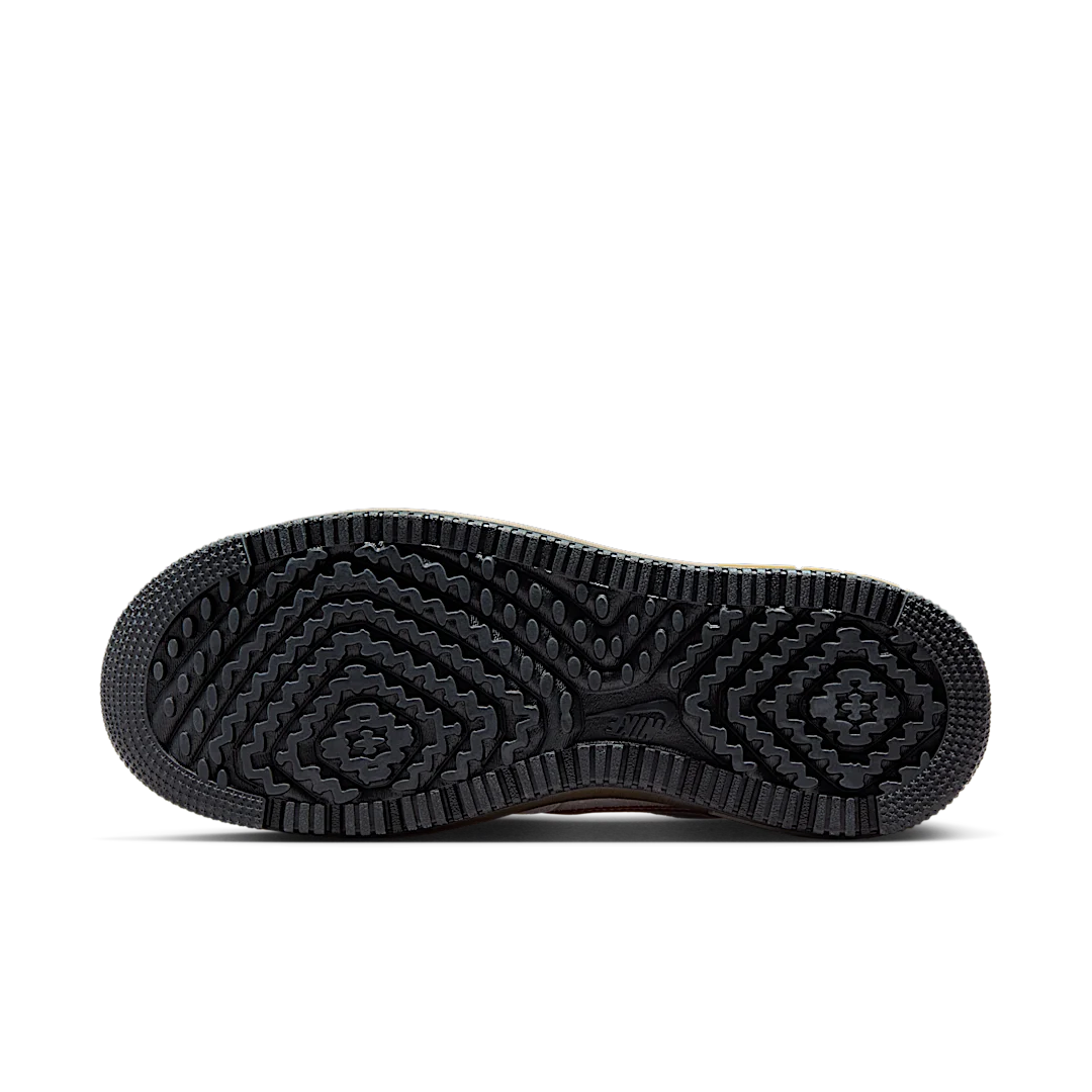 Overkicks - Nike Air Force 1 Low Luxe Light Orewood Brown Gum (HV2531-100) - detalle suela