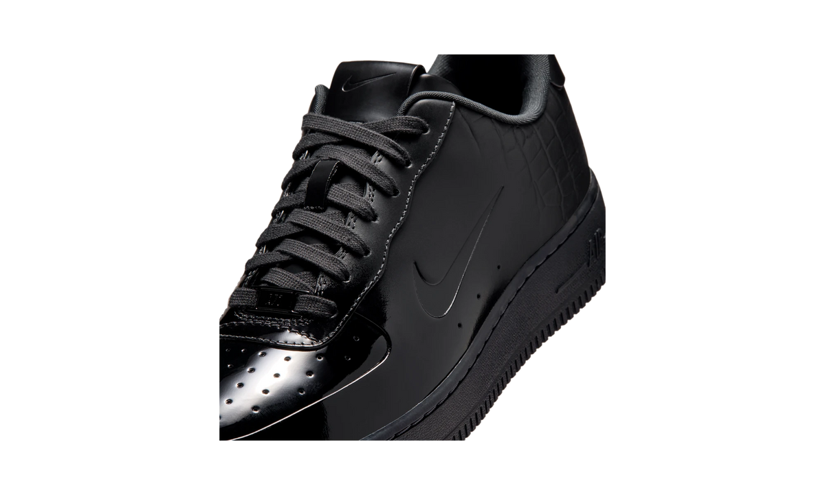 Overkicks - Nike Air Force 1 Low Made in Italy Black (IF3201-001) - detalle lateral interior