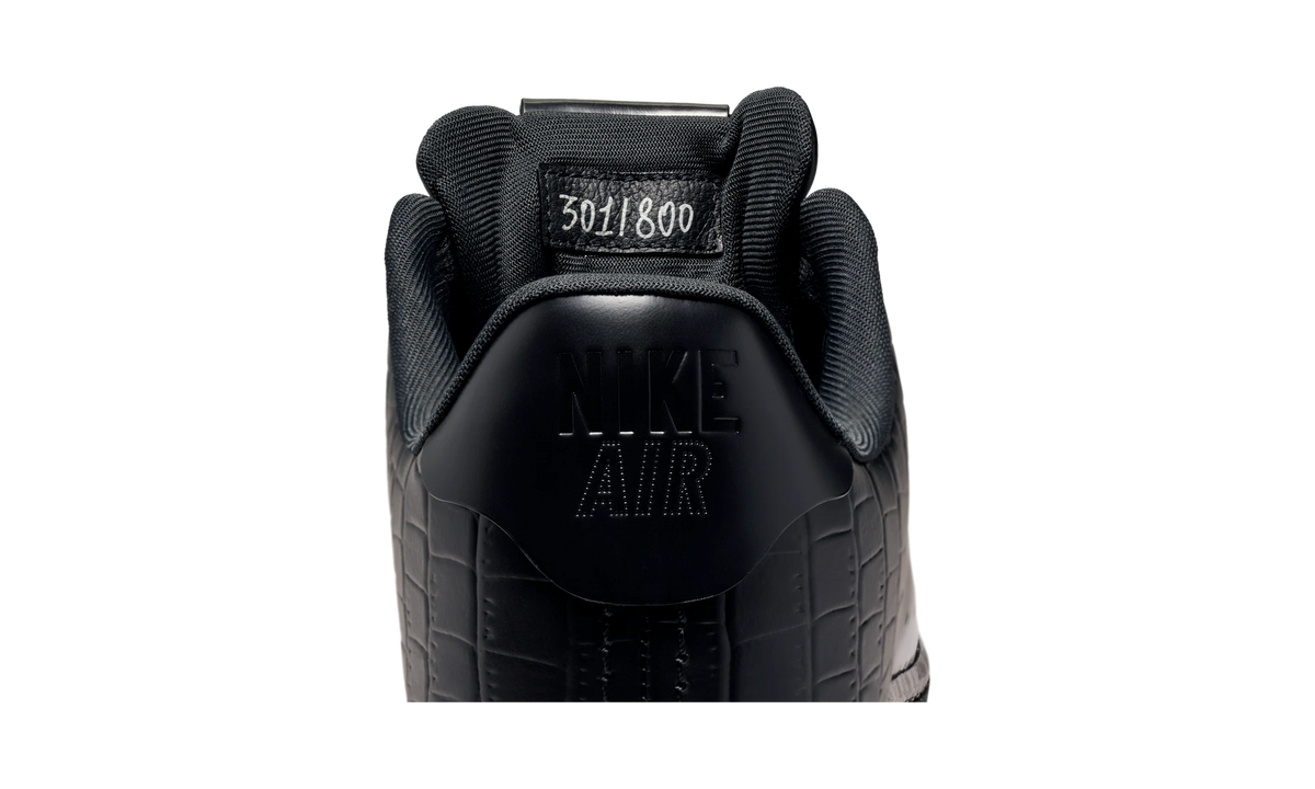 Overkicks - Nike Air Force 1 Low Made in Italy Black (IF3201-001) - detalle
