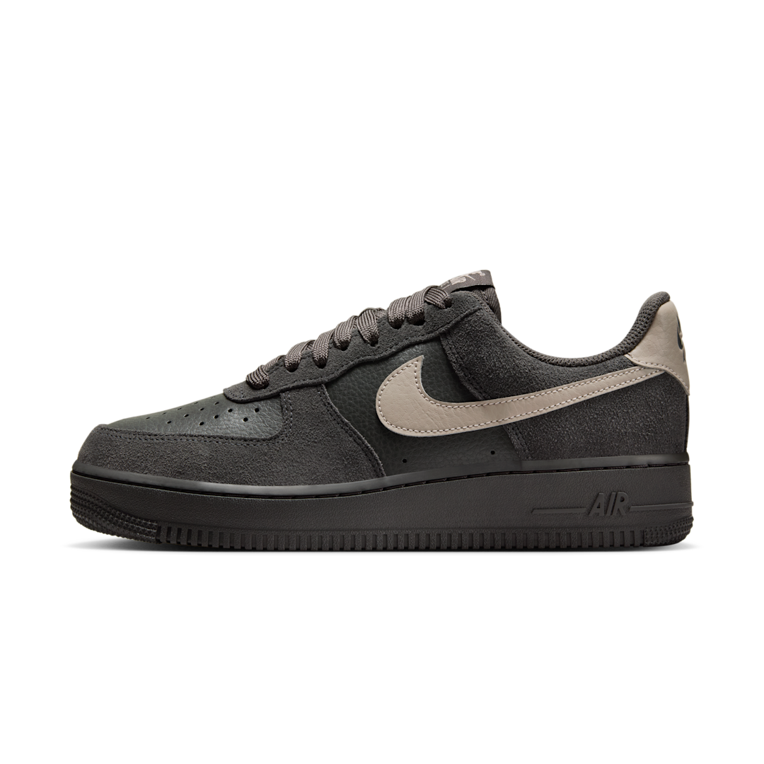 Overkicks - Nike Air Force 1 Low Medium Ash Off Noir (II7650-200) - vista lateral