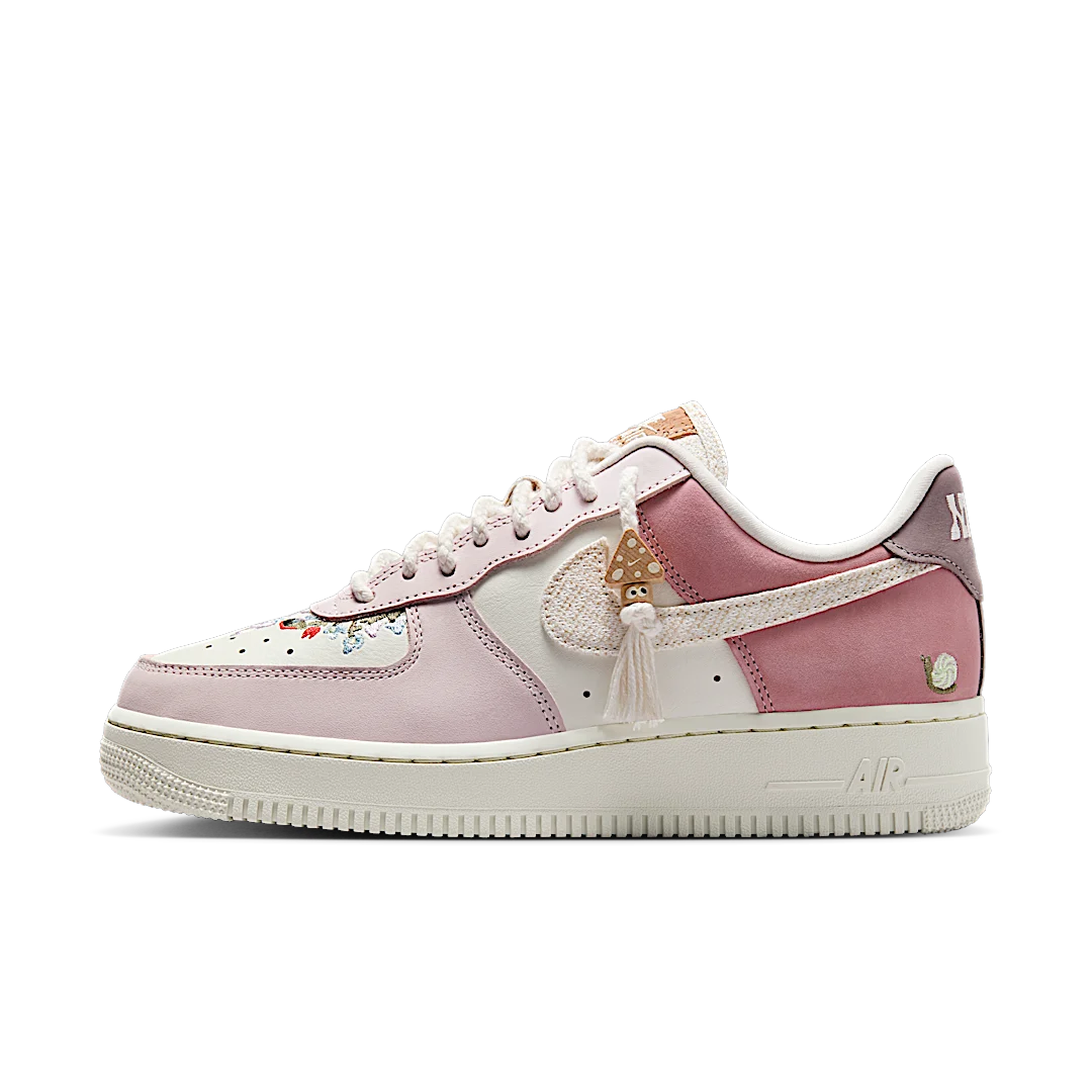 Overkicks - Nike Air Force 1 Low Mushroom (IB8874-111) - vista lateral