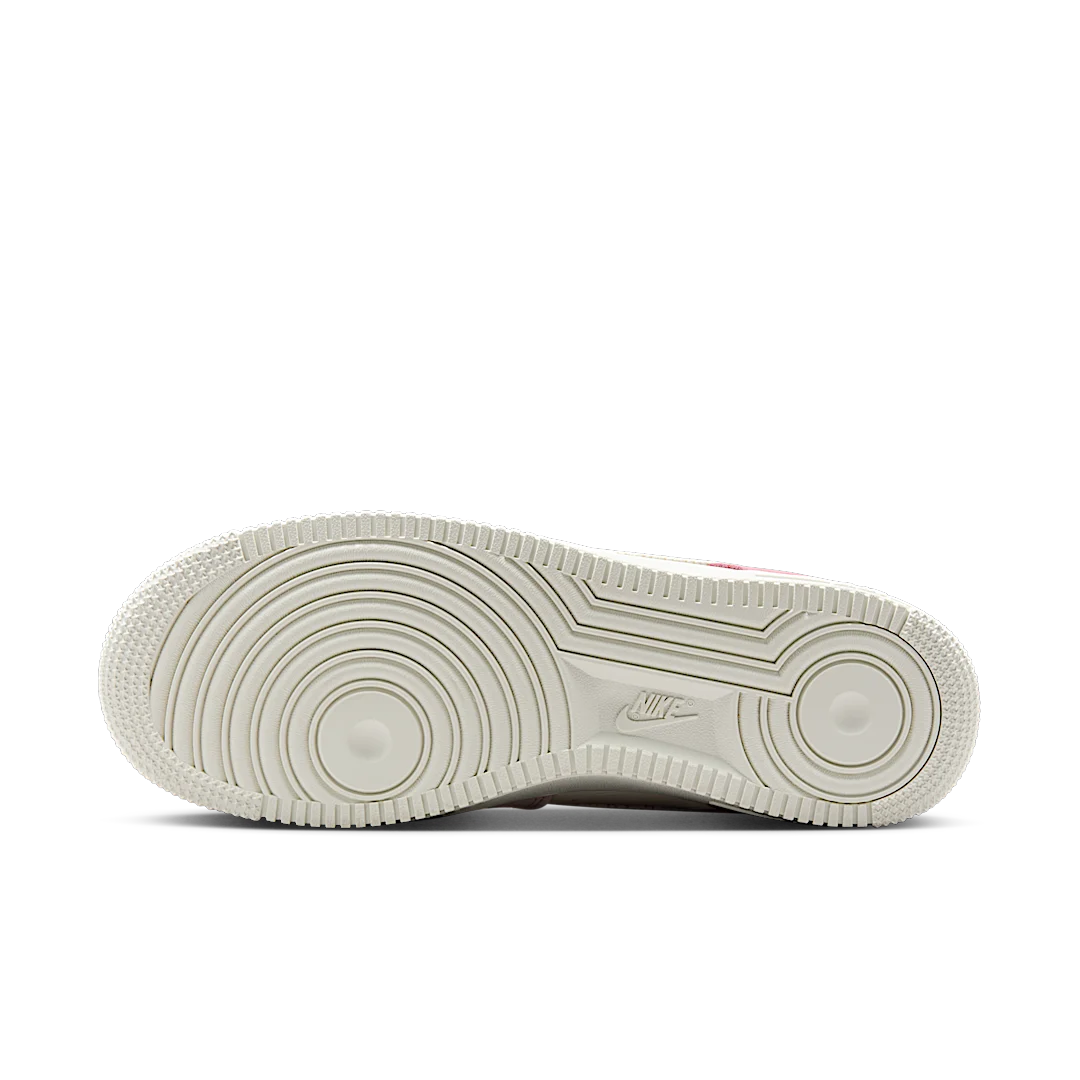 Overkicks - Nike Air Force 1 Low Mushroom (IB8874-111) - detalle suela