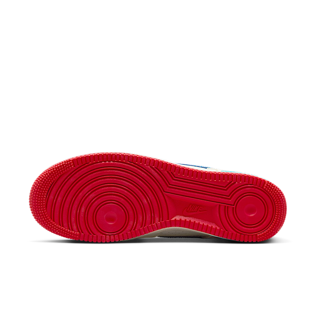 Overkicks - Nike Air Force 1 Low Nike Inc Pop Art (HQ3618-113) - detalle suela
