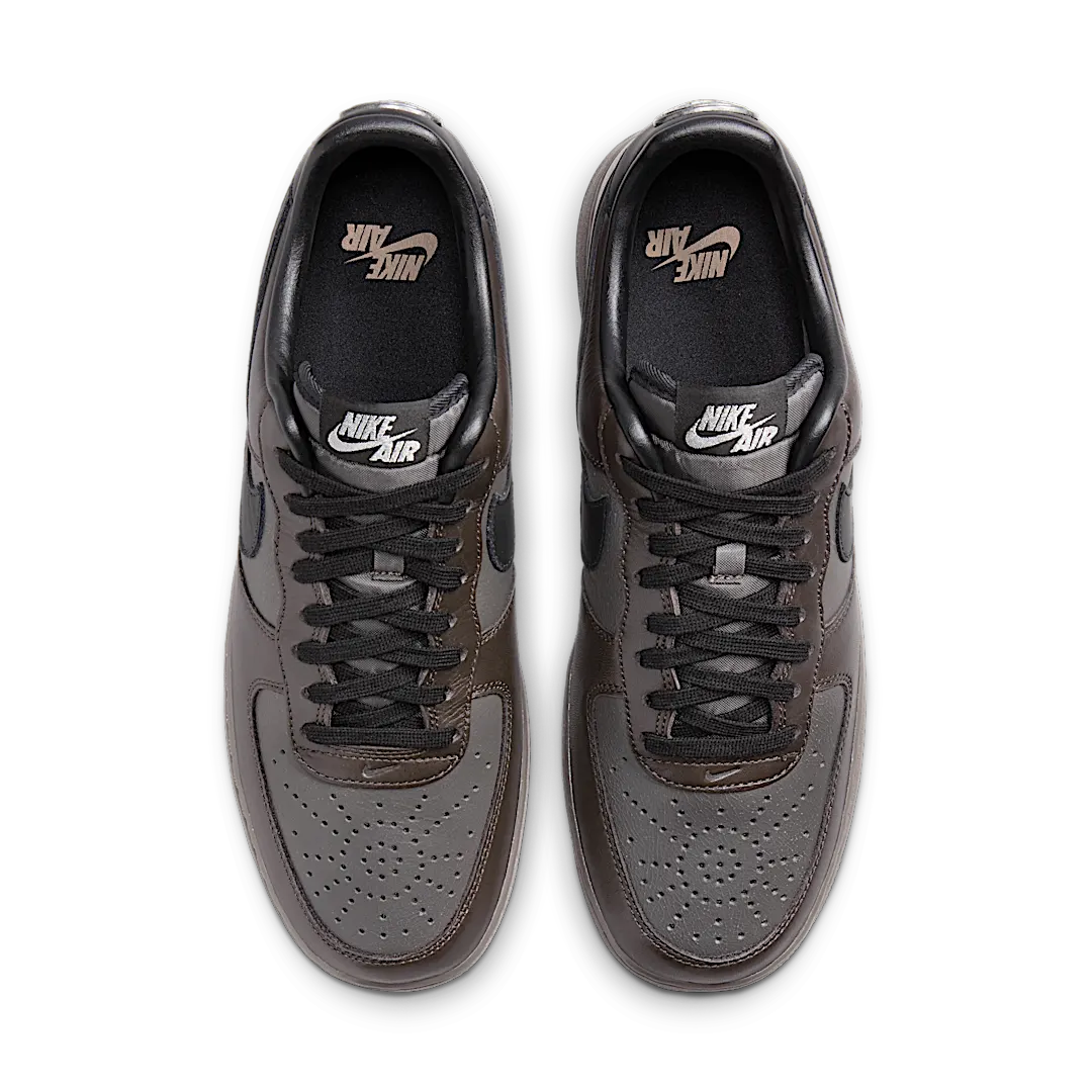Overkicks - Nike Air Force 1 Low Paris (FZ4167-200) - par completo