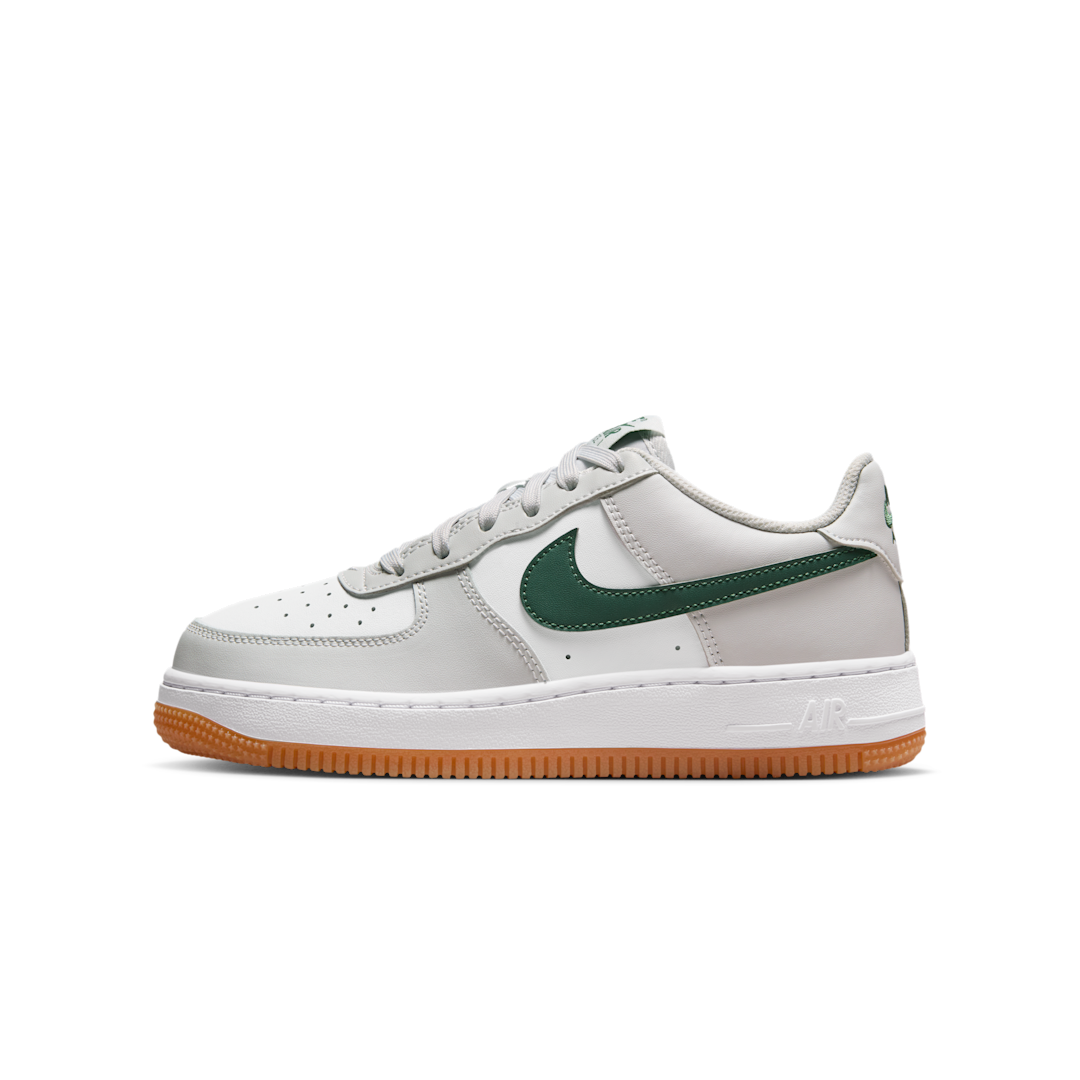 Overkicks - Nike Air Force 1 Low Photon Dust Fir Gum Medium Brown White (CT3839-007) - vista lateral