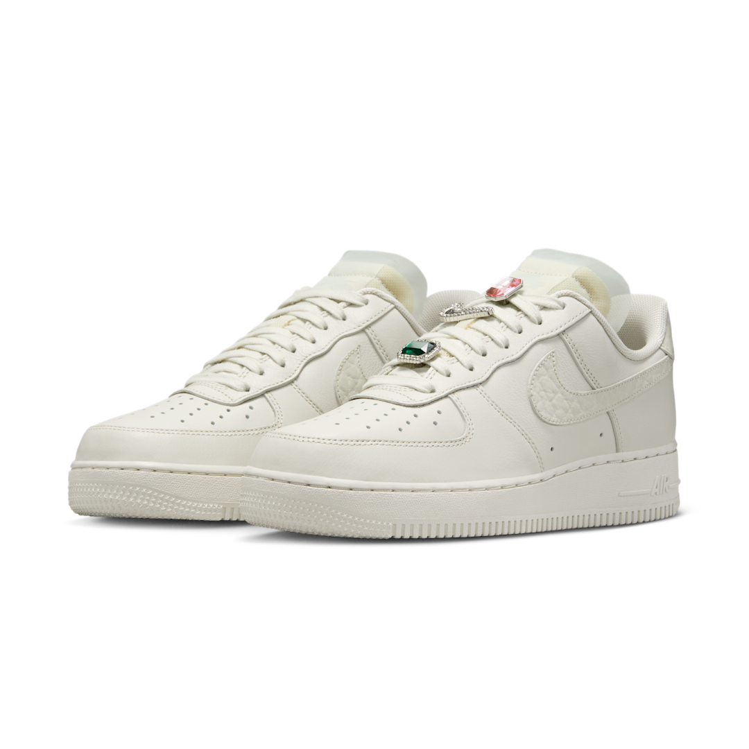 Overkicks - Nike Air Force 1 Low Premium Jewels Light Bone (DN5463-001) - vista trasera