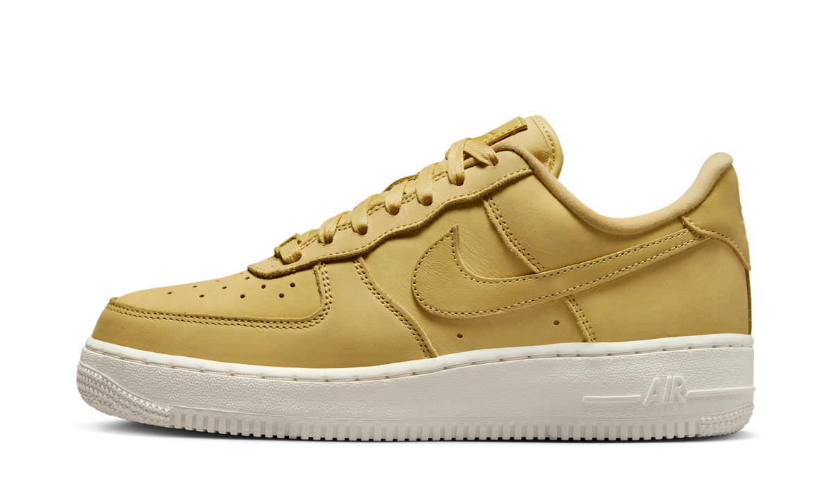 Overkicks - Nike Air Force 1 Low Premium Saturn Gold (DR9503-700) - vista lateral