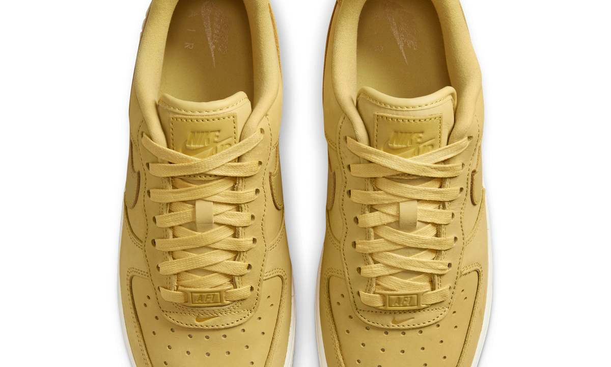 Overkicks - Nike Air Force 1 Low Premium Saturn Gold (DR9503-700) - vista superior