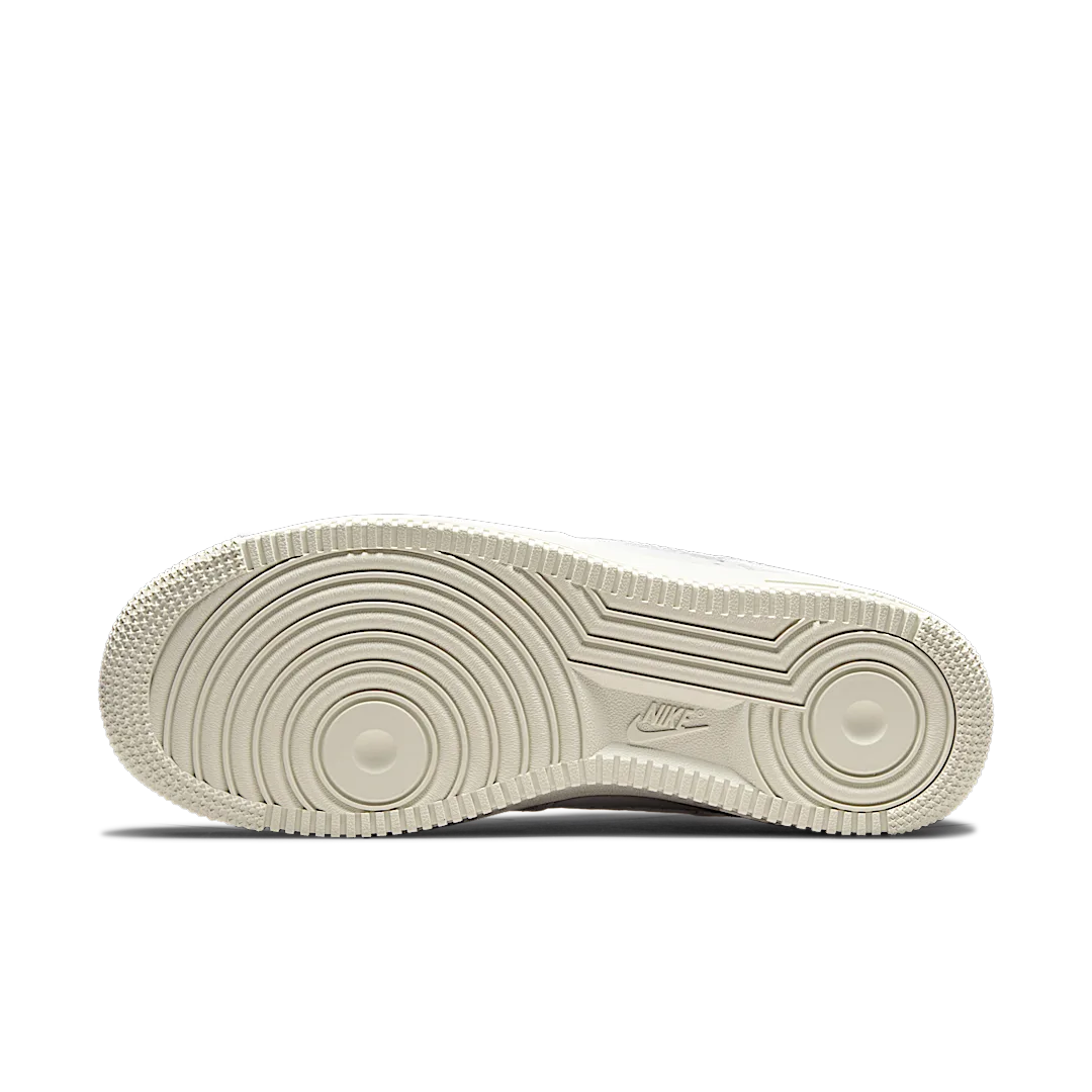 Overkicks - Nike Air Force 1 Low Prm Jewels White (DN5463-100) - detalle suela