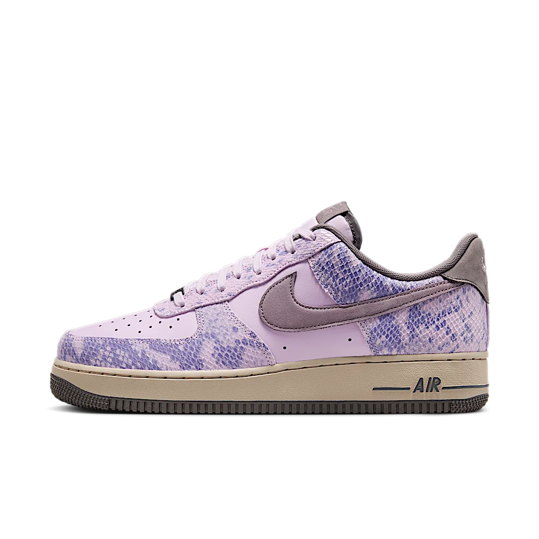 Overkicks - Nike Air Force 1 Low Purple Snakeskin (HF2898-500) - vista lateral