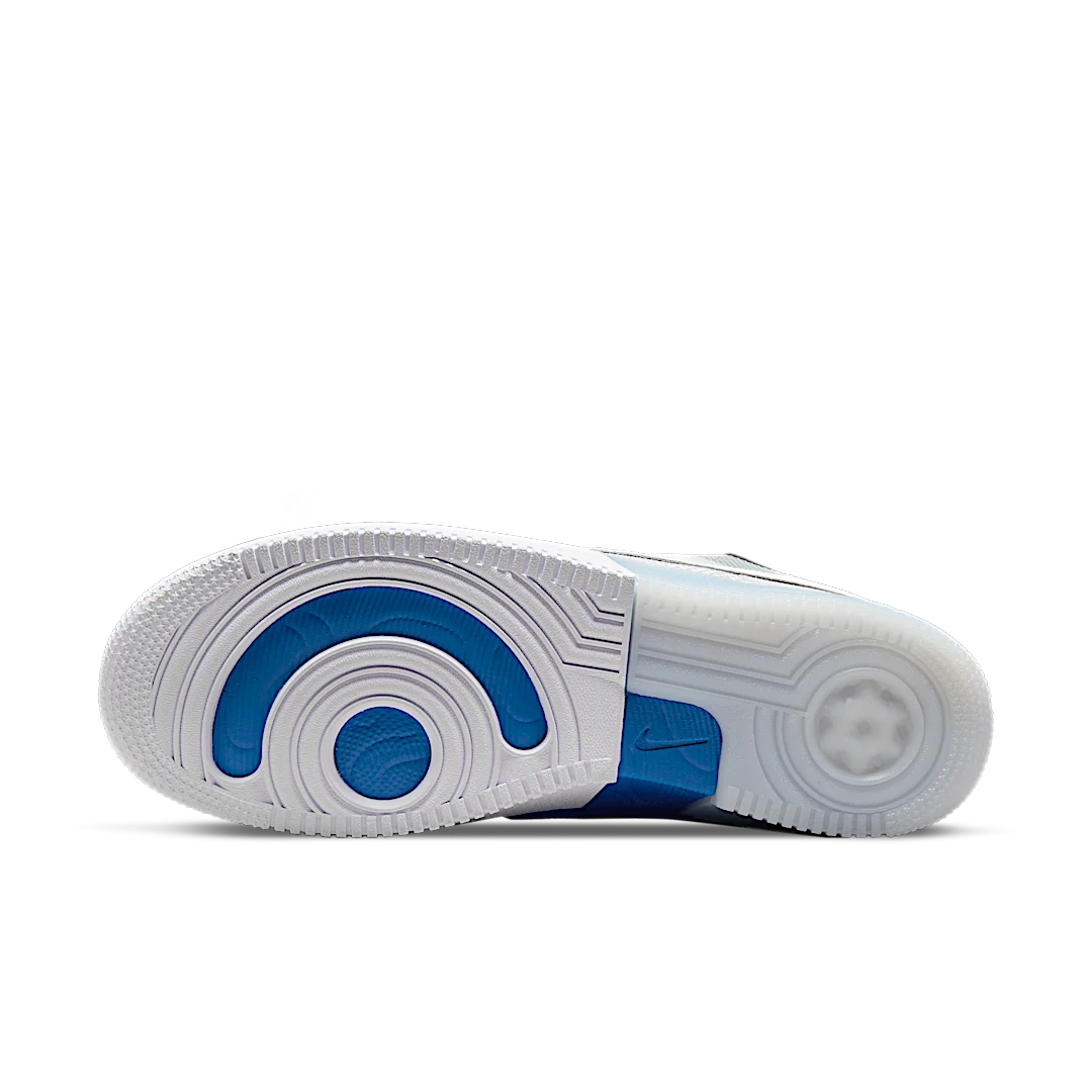 Overkicks - Nike Air Force 1 Low React Split White Photo Blue (DH7615-101) - detalle suela