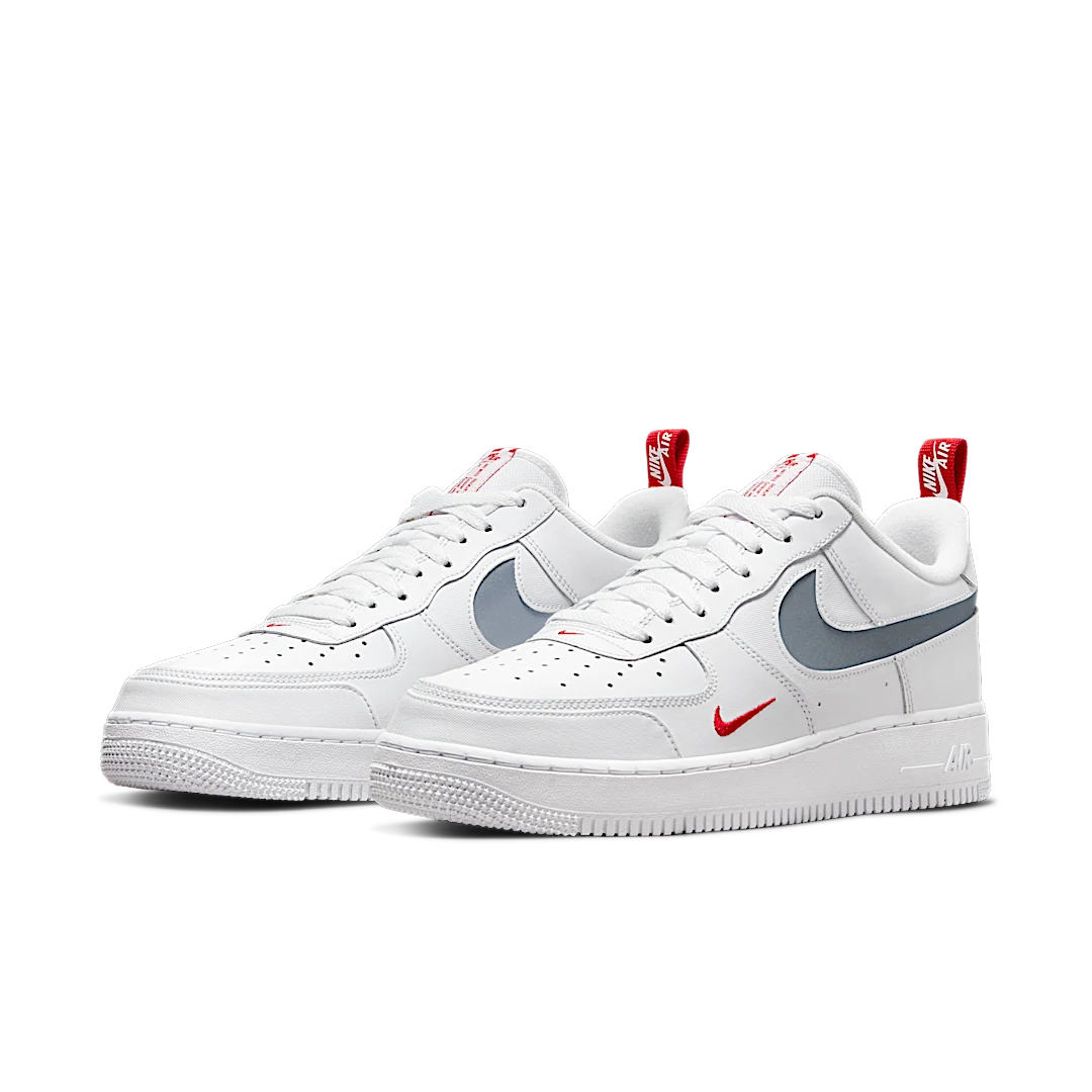Overkicks - Nike Air Force 1 Low Reflective Swoosh White University Red (DO6709-100) - vista trasera