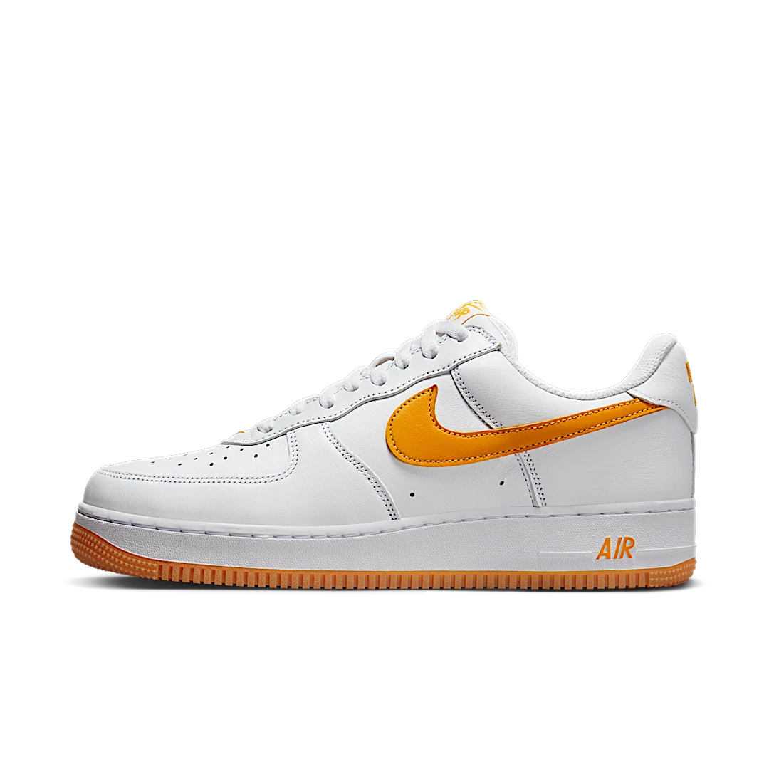 Overkicks - Nike Air Force 1 Low Retro QS Color Of The Month White University Gold (FD7039-100) - vista lateral