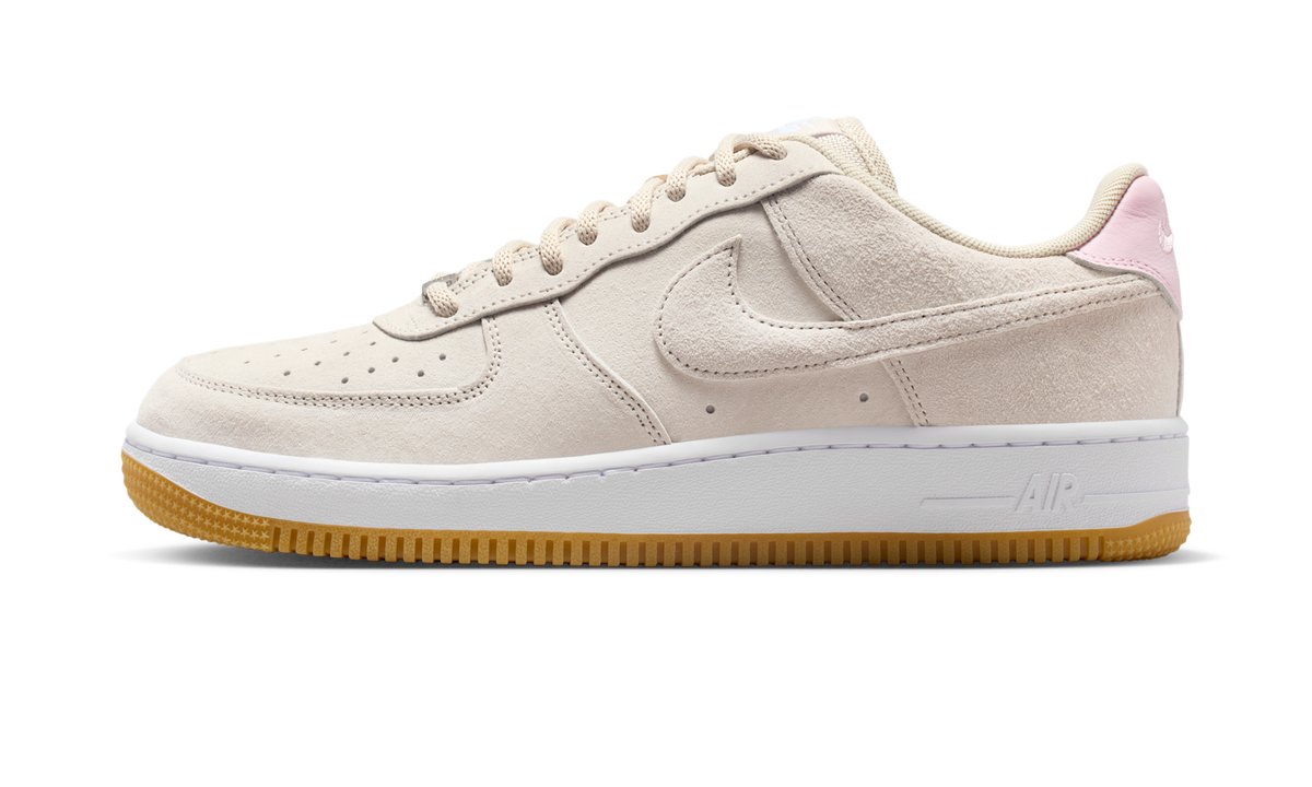 Overkicks - Nike Air Force 1 Low SB Light Orewood Brown Pink (HM8517-100) - vista lateral