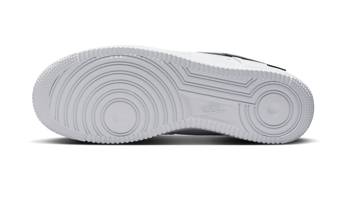 Overkicks - Nike Air Force 1 Low SE Nylon Swoosh White Black (IH4452-100) - par completo