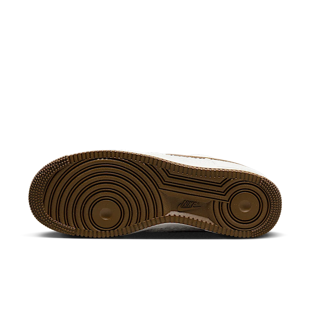 Overkicks - Nike Air Force 1 Low SNKRS Day 5th Anniversary (DX2666-100) - detalle suela