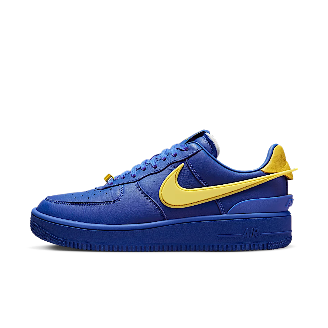 Overkicks - Nike Air Force 1 Low SP AMBUSH Game Royal (DV3464-400) - vista lateral