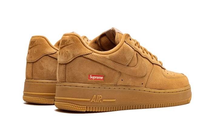 Overkicks - Nike Air Force 1 Low SP Supreme Wheat (DN1555-200) - par completo
