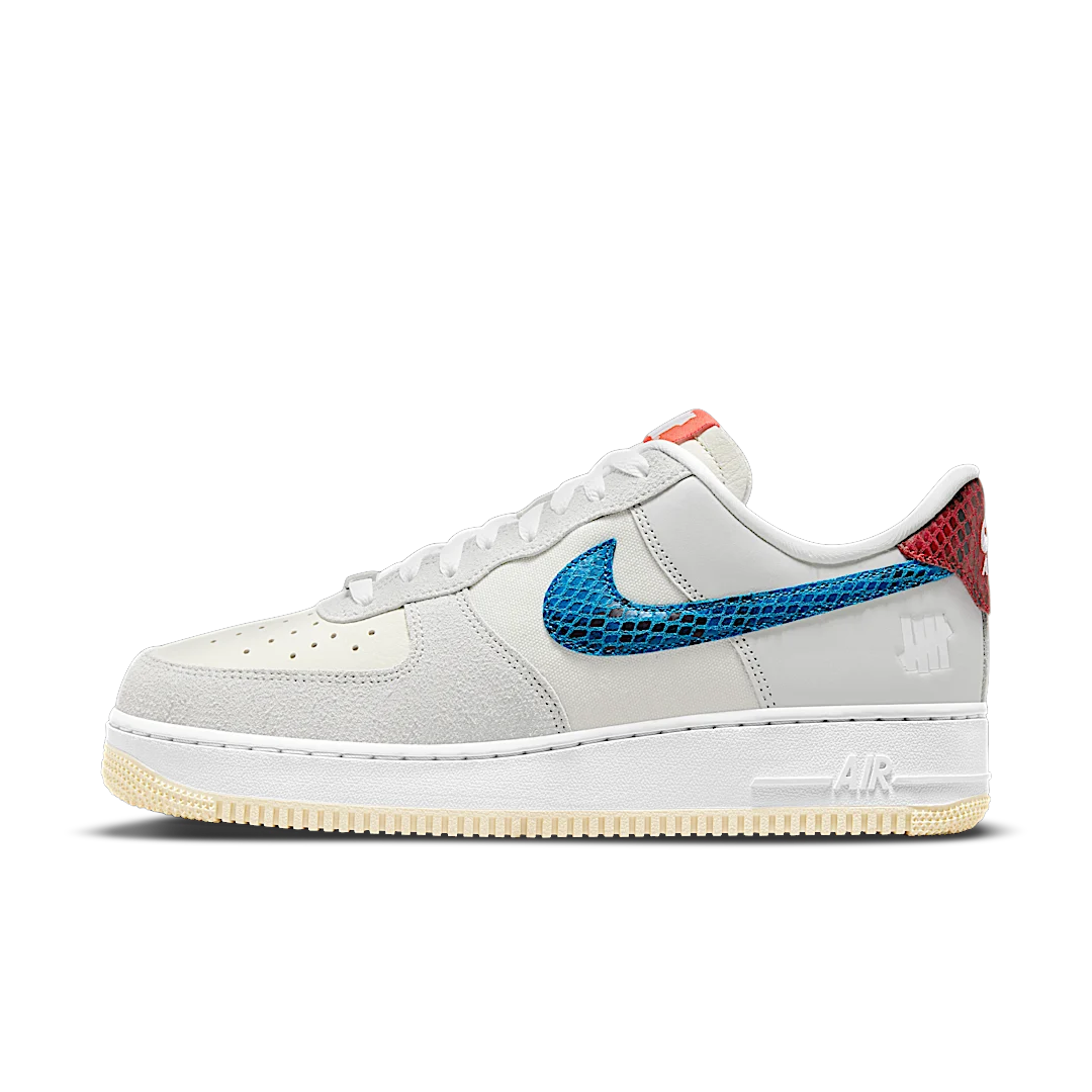 Overkicks - Nike Air Force 1 Low SP Undefeated 5 On It Dunk vs. AF1 (DM8461-001) - vista lateral