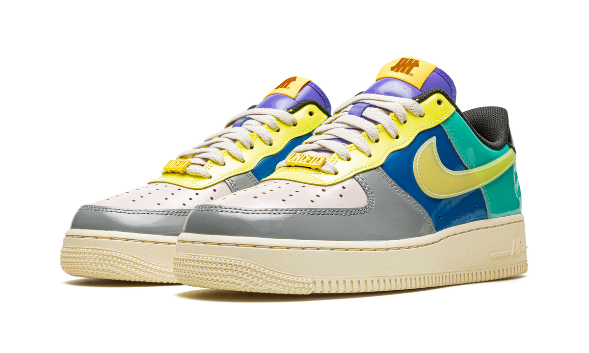 Overkicks - Nike Air Force 1 Low SP Undefeated Multi-Patent Community (DV5255-001) - vista trasera
