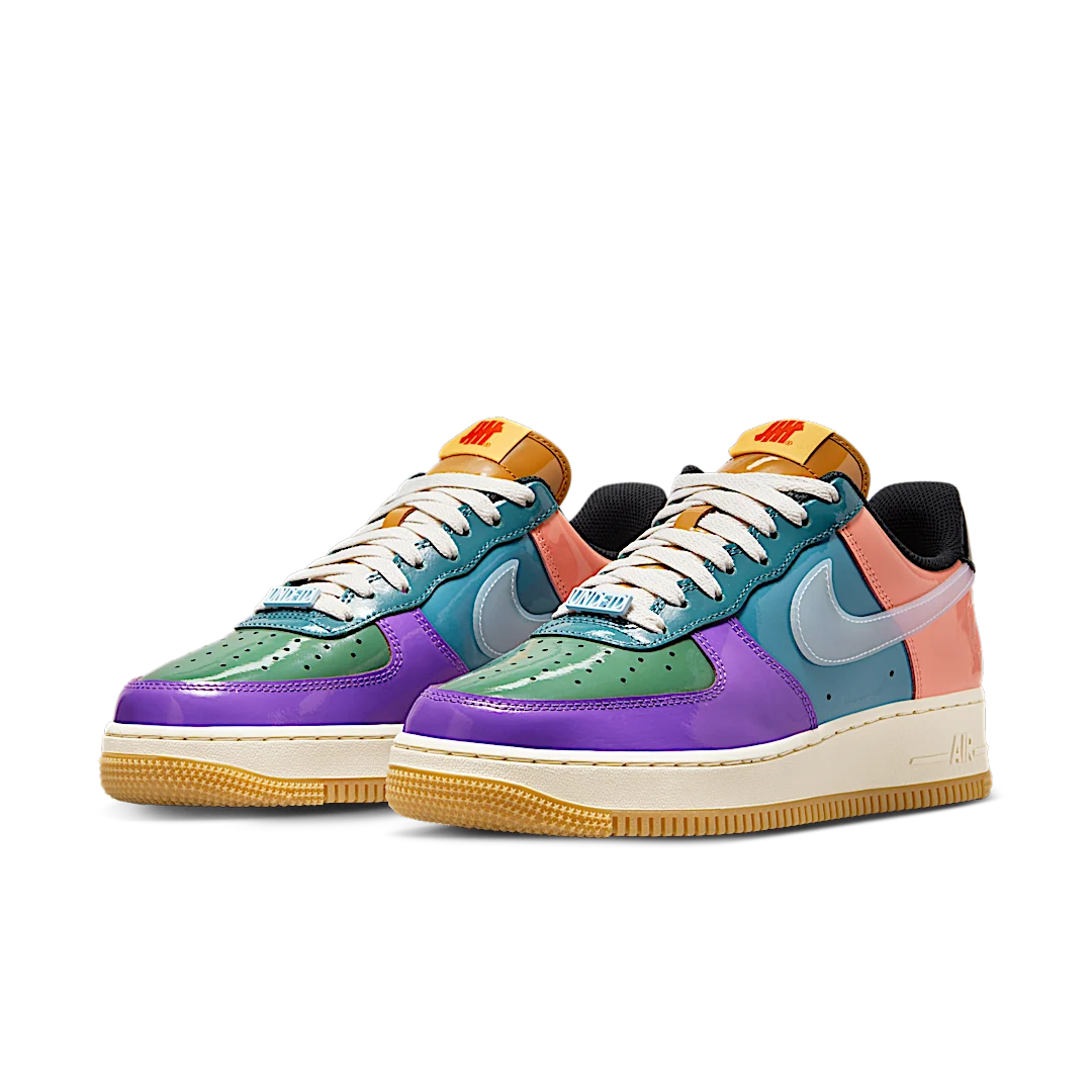 Overkicks - Nike Air Force 1 Low SP Undefeated Multi-Patent Wild Berry (DV5255-500) - vista trasera