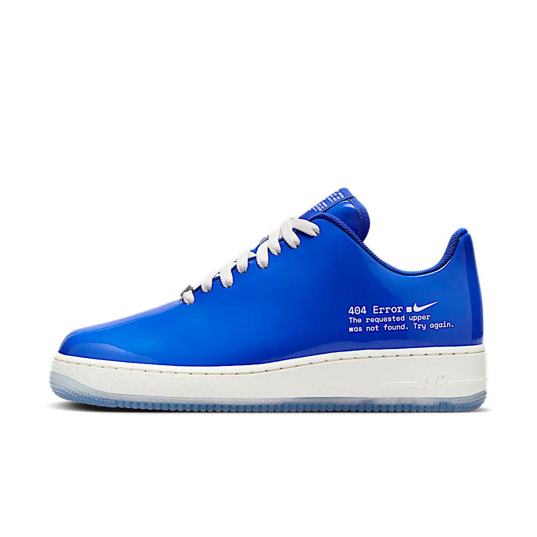 Overkicks - Nike Air Force 1 Low .SWOOSH 404 Error (HJ1060-400) - vista lateral