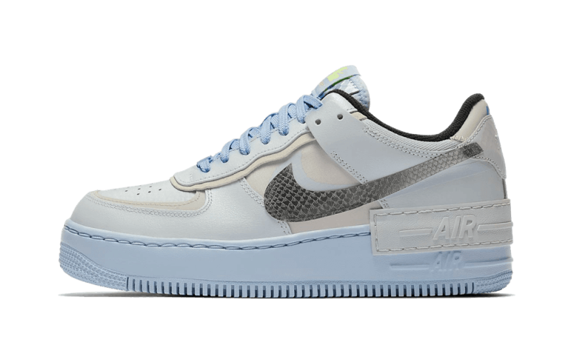 Overkicks - Nike Air Force 1 Low Shadow Pure Platinum Snakeskin Blue (CV3027-001) - vista lateral