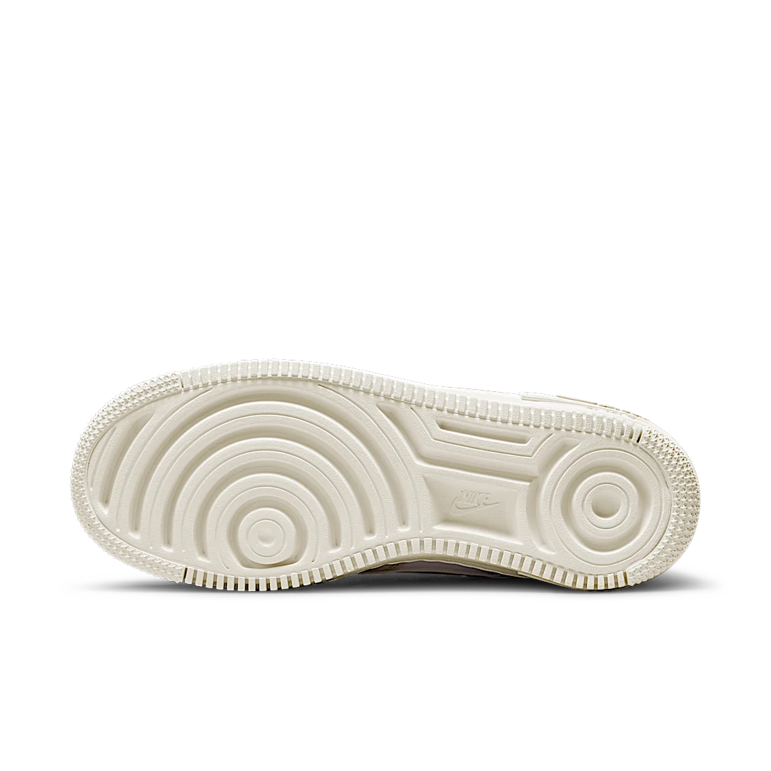 Overkicks - Nike Air Force 1 Low Shadow Sail Fossil Light Bone (CI0919-116) - detalle suela