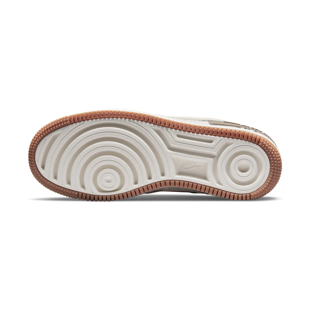 Overkicks - Nike Air Force 1 Low Shadow Sail Pale Ivory (DO7449-111) - detalle suela