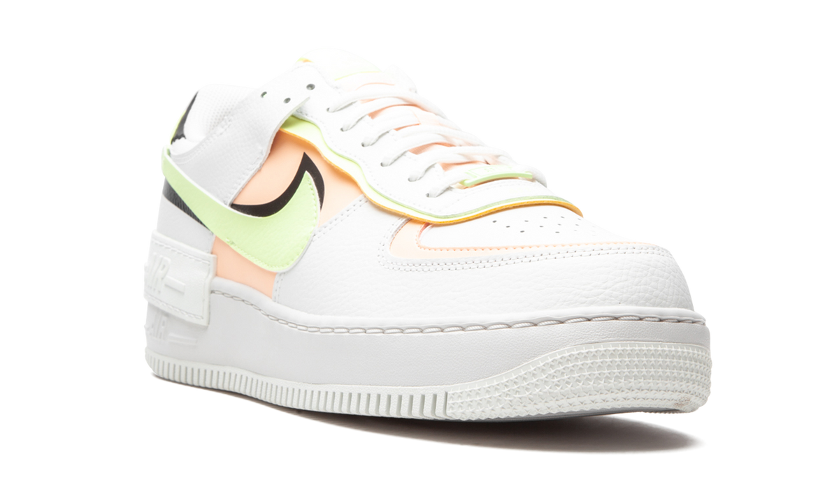 Overkicks - Nike Air Force 1 Low Shadow Summit White Barely Volt Crimson Tint (CI0919-107) - detalle lateral interior