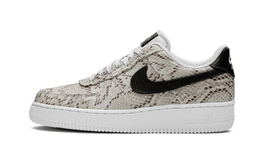 Overkicks - Nike Air Force 1 Low Snakeskin (2019) (BQ4424-100) - vista lateral